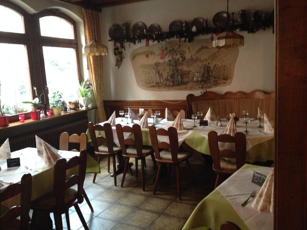 Gasthaus Zum Hirschen Staufen im Breisgau Dış mekan fotoğraf